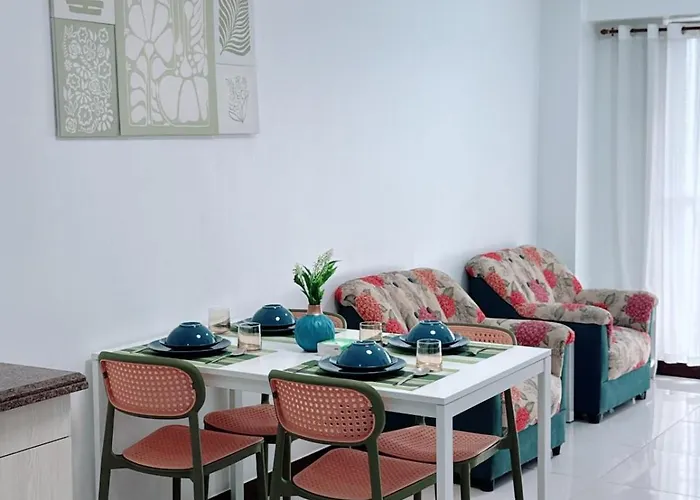 Place To In Pasay Near Airport *